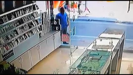 İş Yerinden Hırsızlık Güvenlik Kamerasında - Ordu