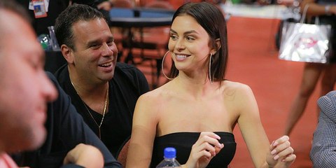 Video herunterladen: ‘Vanderpump Rules’ Star Lala Kent Gets Engaged To Boyfriend Randall Emmett!