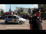 Ora News - Rama pritet me protesta nga të rinjtë në Elbasan