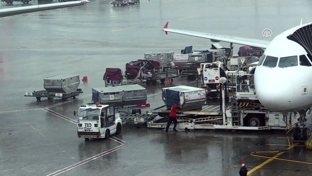 İstanbul'da sağanak - Atatürk Havalimanı - İSTANBUL