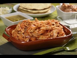 Tostadas de tinga de pollo