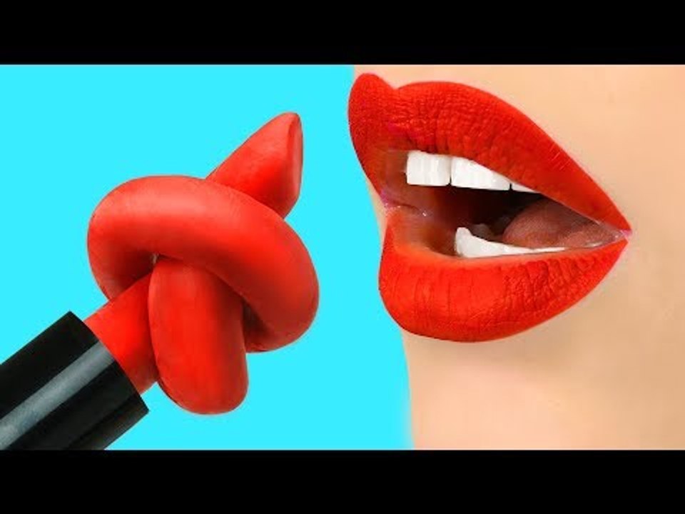 12 PEGADINHAS ENGRAÇADAS DE PROFESSORES EM ALUNOS! PEGADINHAS PARA FAZER NA ESCOLA!