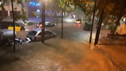 Barcelona nach Gewitter unter Wasser