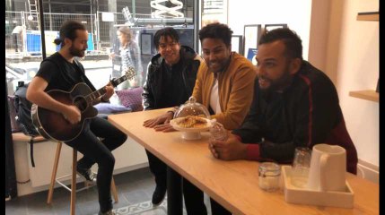 Les 3T chantent "I Need You" à Bruxelles pour Sudpresse