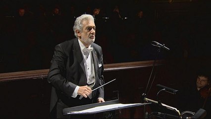 Plácido Domingo honra a tradição espanhola da Zarzuela