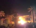 Basra'da Göstericiler Siyasi Parti ve Kamu Binalarını Ateşe Verdi