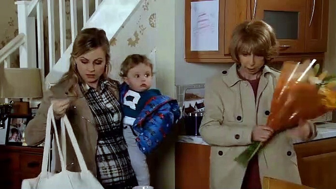 Coronation Street Monday 17th April 2017 Part 1 Preview