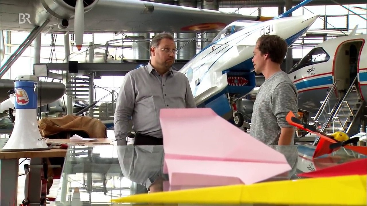 Ohne Fernsteuerung fernsteuern?! | CheXperiment mit Checker Tobi | Die Entdeckershow