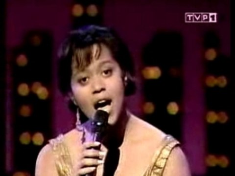 Sara Tavares - Chamar A Música