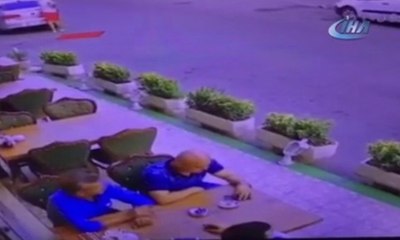 İzmir'de korku dolu anlar: Şoka girdiler