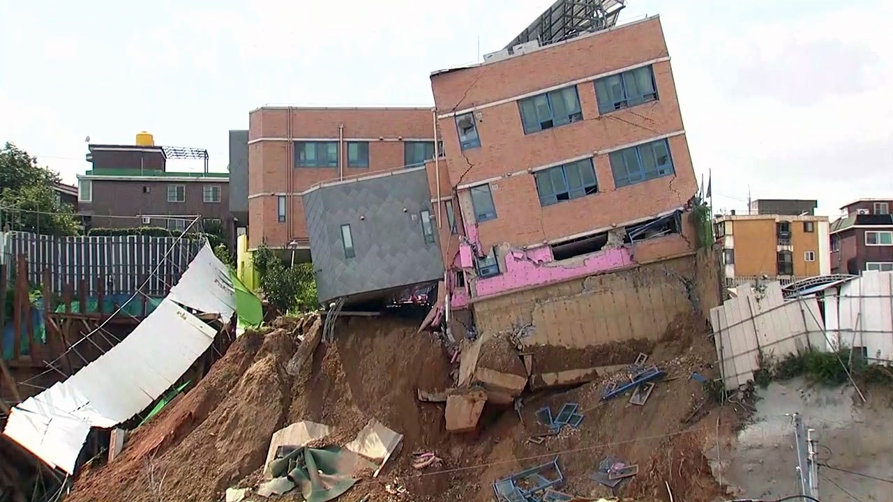 '유치원 붕괴' 복구작업 시작..."여러 차례 붕괴 조짐 경고" / YTN