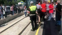 Samsun'da tramvay yayaya çarptı: 1 yaralı
