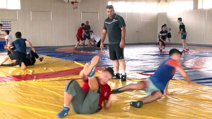 Genç güreşçinin hedefi altın madalya - SAKARYA