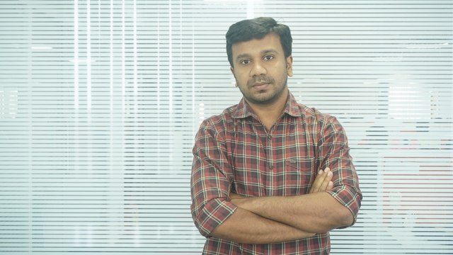 ഹോളിവുഡ് സ്റ്റൈലിൽ ഒരു മലയാള സിനിമ | filmibeat Malayalam