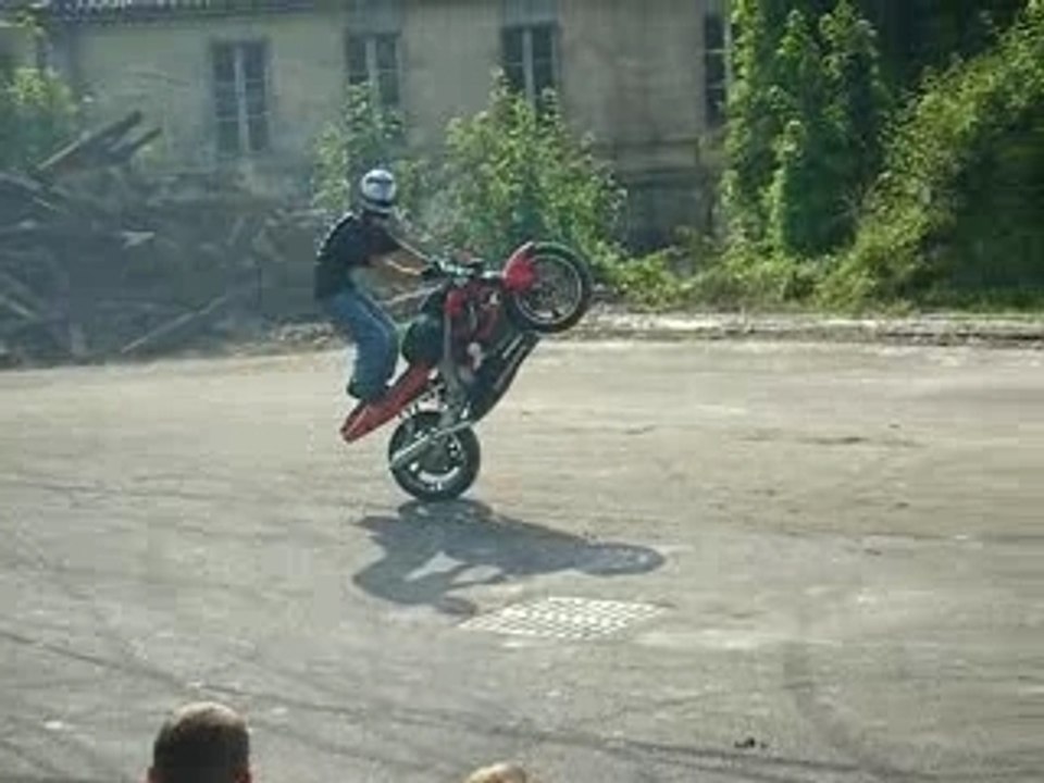 sesion stunt moto expert angoulème 2007