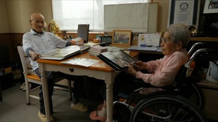 هذا الصباح-يابانيان يدخلان "غينيس" كأسن زوجين على قيد الحياة