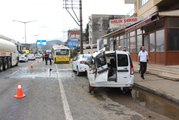 Trabzon'da Körüklü Belediye Otobüsü Ortadan İkiye Ayrıldı: 3 Yaralı