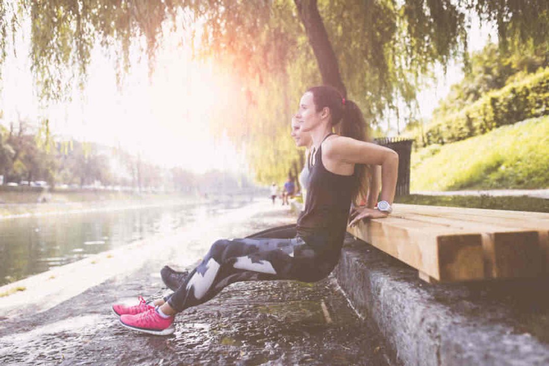 Le dips pour muscler ses triceps, pectoraux et deltoïdes