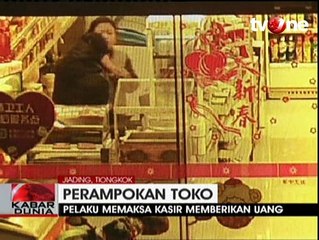 Aksi Perampok di Jiading Terekam CCTV