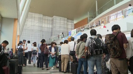 홋카이도 관광객 3백여 명 귀국...오늘부터 정상 운항 / YTN