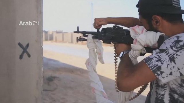 Clashes between rival groups in Libyan capital