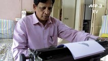 هندي ينجز بورتريهات فنية بآلة الطباعة