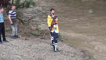 Afad Personeli Yaşlı Hastayı Sırtında Taşıdı - Bartın