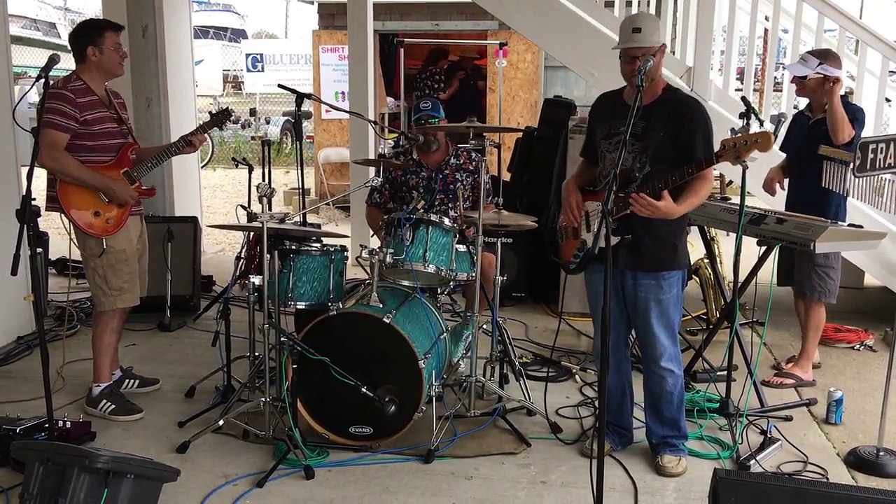 FRANKLIN TURNPIKE — Island in the Sun