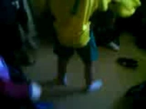 La montée ds les vestiaires!(no om,zidane,freestyle)