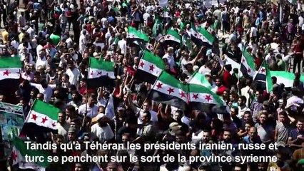 Des centaines de manifestants à Idleb contre le régime syrien