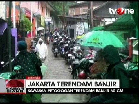 Banjir 60 Sentimeter di Kebayoran Ganggu Aktivitas Warga