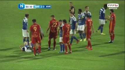 Puel reste au sol après ce choc