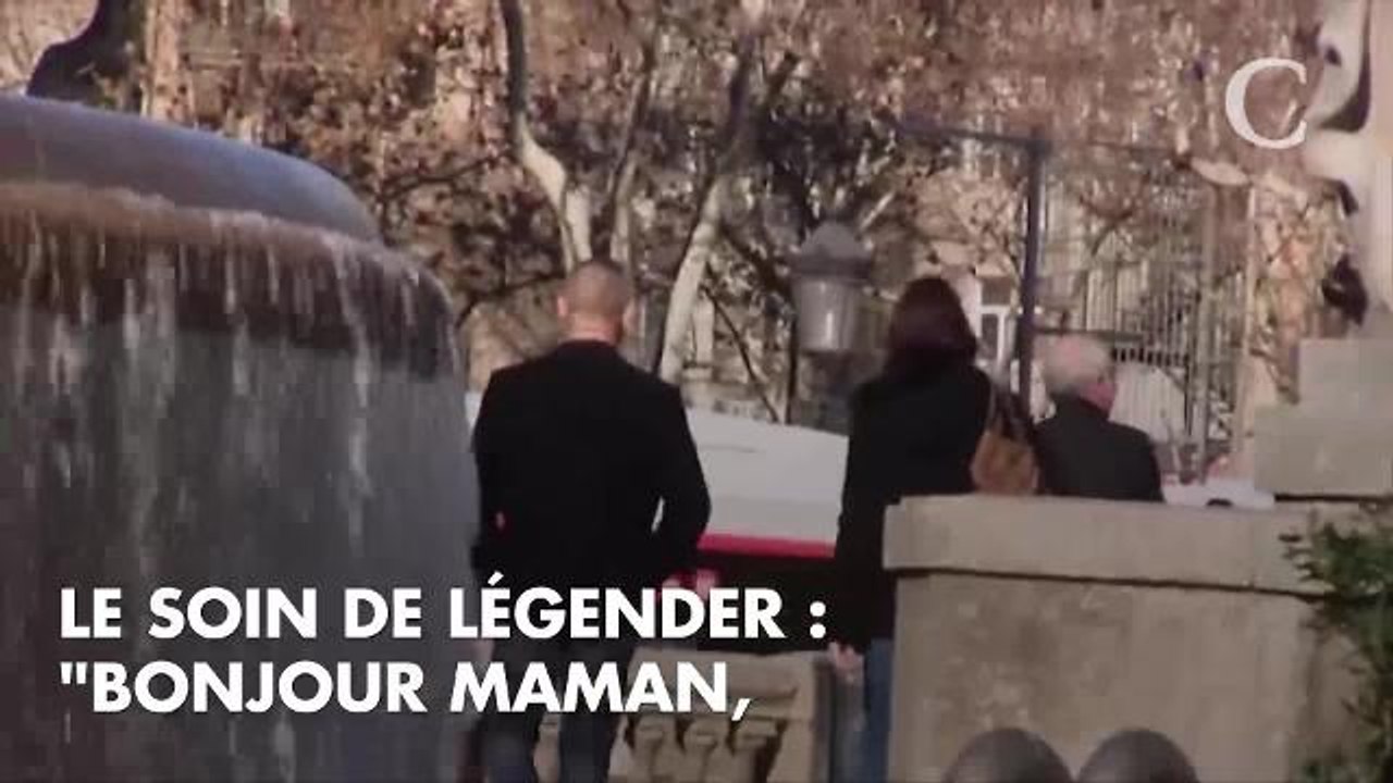 PHOTO. Adorable ! Carla Bruni partage une photo de sa maman, en maillot de bain rose bonbon