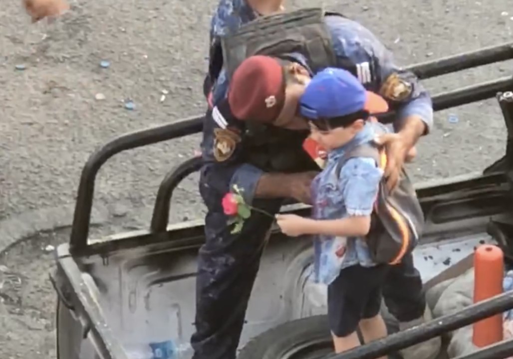 Hundreds Gather as Protests Over Public Services Continue in Basra