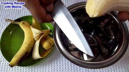 केले से बनाये कुछ अलग तरीके से स्वादिष्ट मोदक - केला मोदक - Banana Modak - Kela Modak