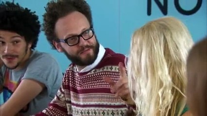 Twenty Twelve S02 E03