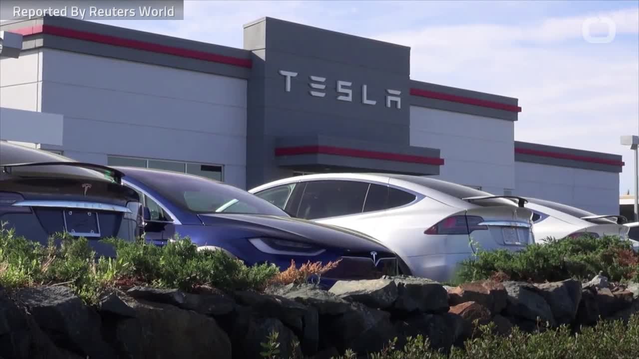 Two More Executives Leave Tesla