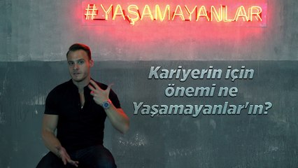 Yaşamayanlar’ın yıldızı Kerem Bursin: “Hep vampir olmak istedim”