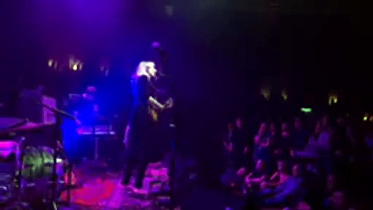 eivør live at mentanarhúsið, faroe islands performing 'verð mín' 'salt' and 'rain'