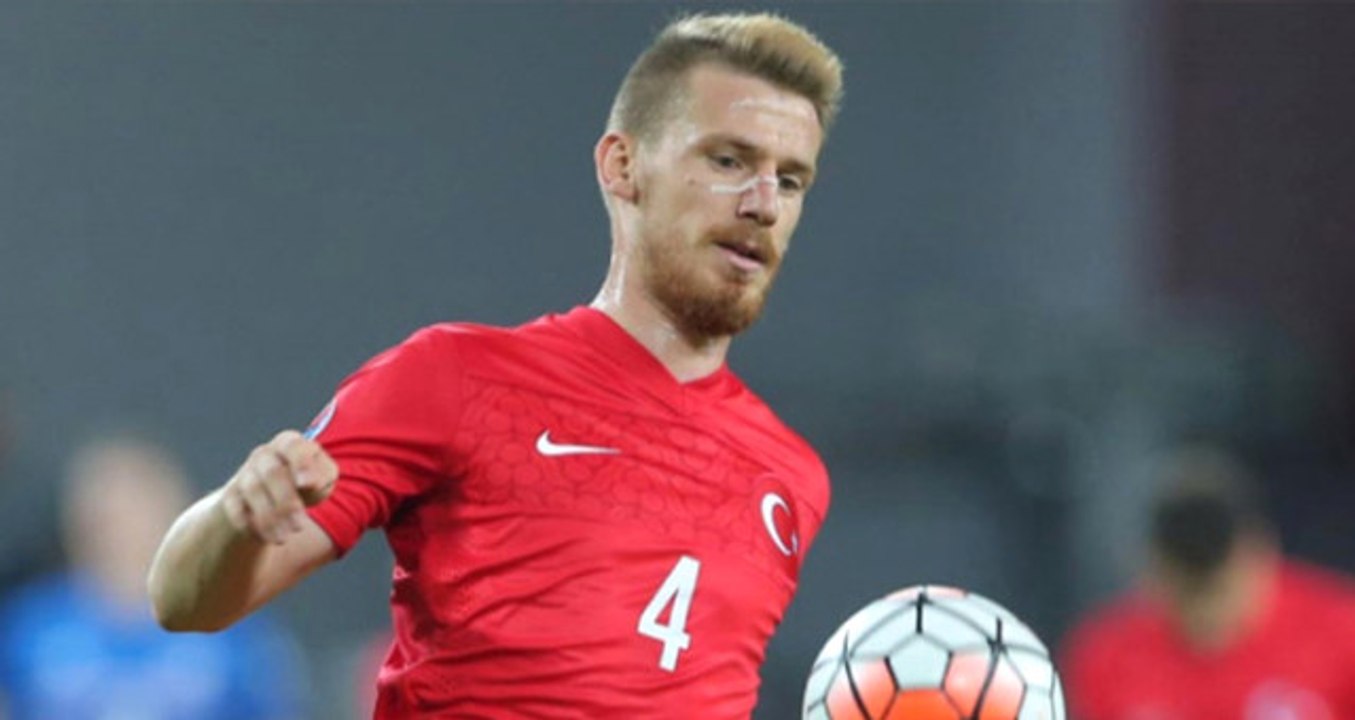 Galatasaraylı Serdar Aziz Milli Takımda Sakatlandı