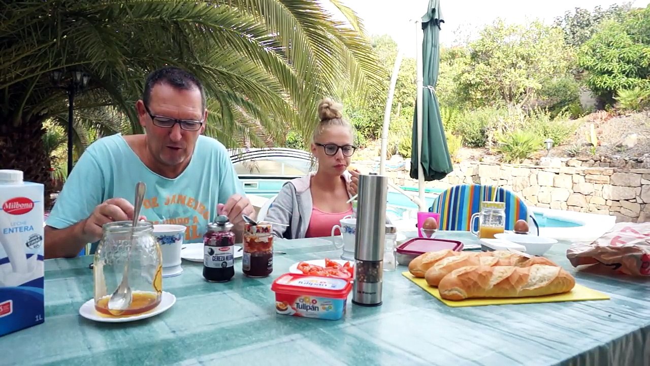 Der Stein entscheidet Jaoder Nein   Lea Loves Freaky