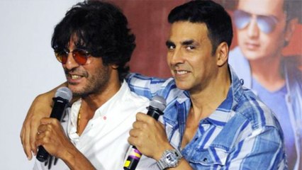 Akshay Kumar is a Big fan of Chunky Pandey; Here's Why | FilmiBeat