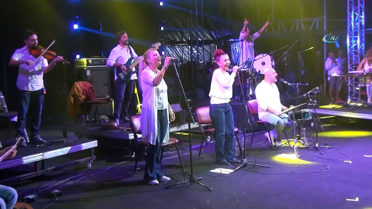 Doğunun ilk ve tek gençlik festivali “Gezginfest Van” ilk gününde 20 bin kişiyi ağırladı