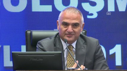 Bakan Ersoy: 'Futbolcu gibi yöneticilerimizin transfer edilmesini sağlamamız lazım' - İZMİR