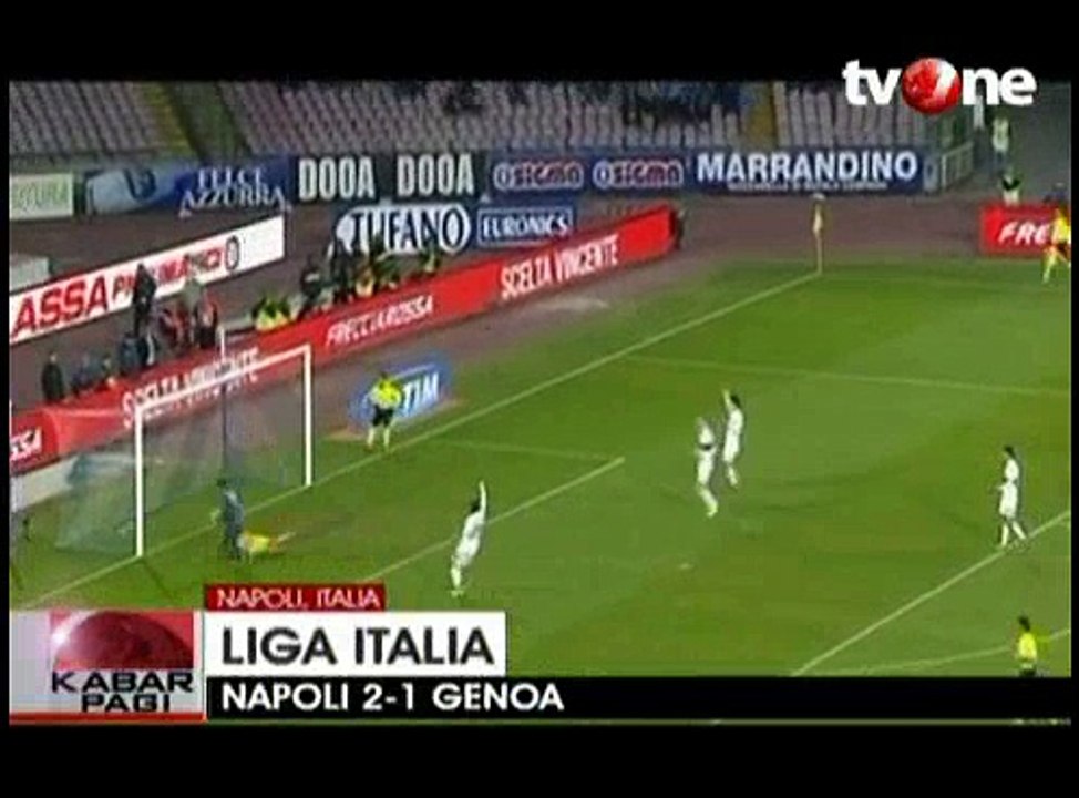 Napoli Hempaskan Genoa 2-1