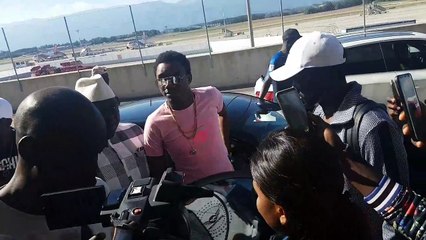 Geneve: l'arrivée spectaculaires de  Waly Seck a l'aréna