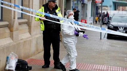 Messerattacke: Ein Mann leicht verletzt, Motiv unklar