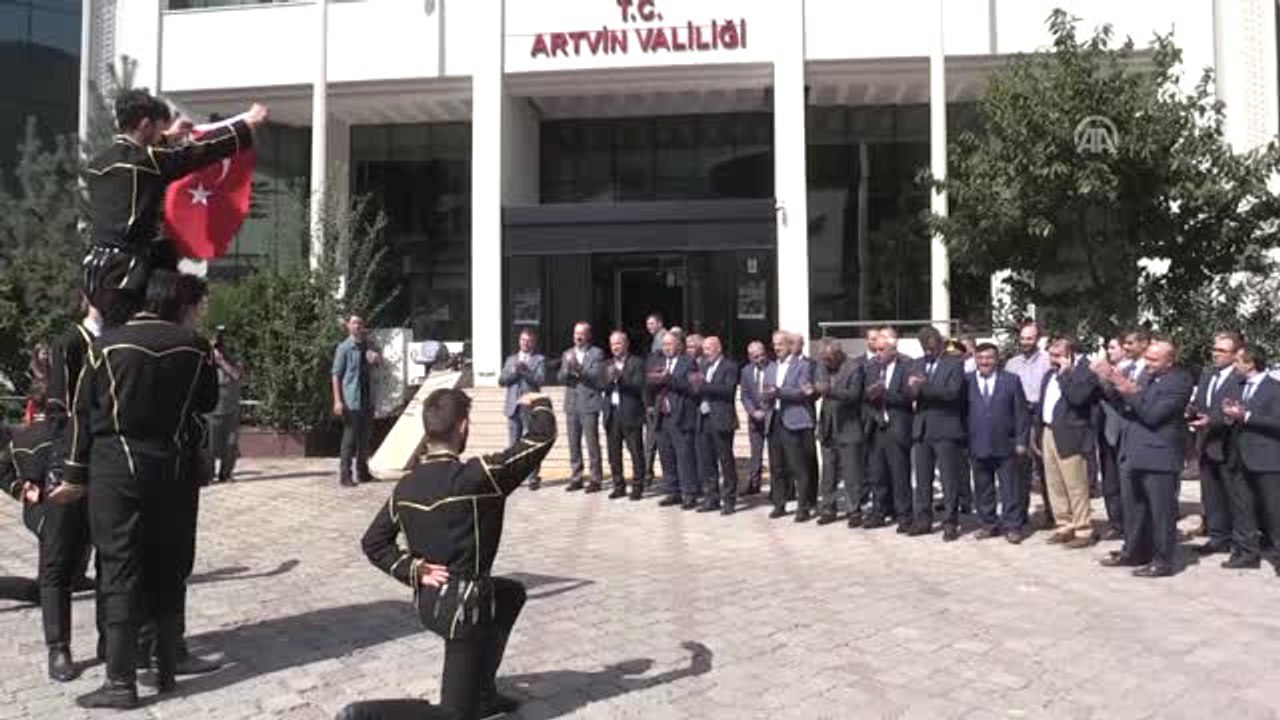 Ulaştırma ve Altyapı Bakanı Turhan: "Yatırımlarımız Hız Kesmeden Devam Edecek, Devam Ediyor"