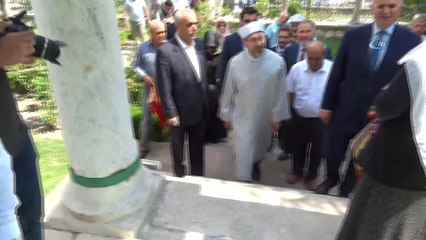 Diyanet İşleri Başkanı Erbaş, Hayme Ana Türbesi’ni ziyaret etti