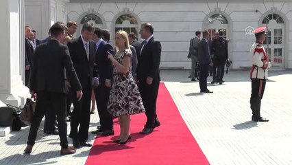 Almanya Başbakanı Merkel Makedonya'da